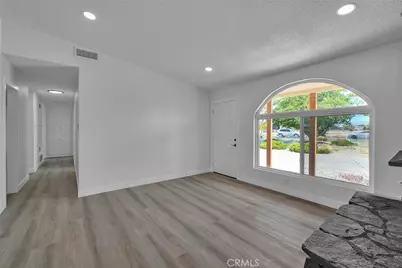 20916 Thunderbird Road, Apple Valley, CA 92307 - Photo 19