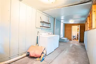 31954 Pine Cone Dr, Running Springs, CA 92382 - Photo 17