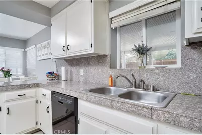 10147 Primrose Avenue, Hesperia, CA 92345 - Photo 11