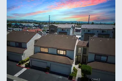 821 S Cerritos Avenue #18, Azusa, CA 91702 - Photo 1