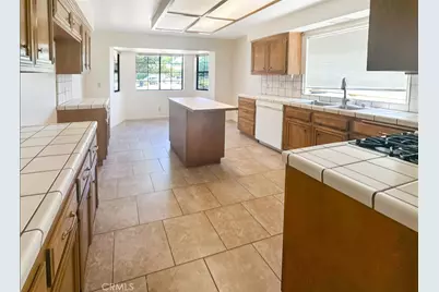 14805 Greenbriar Drive, Helendale, CA 92342 - Photo 5