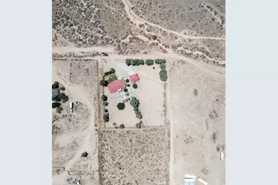 10675 Paramount Rd, Phelan, CA 92371 - Photo 41