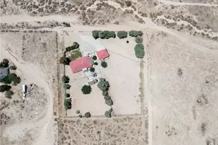 10675 Paramount Rd, Phelan, CA 92371 - Photo 41