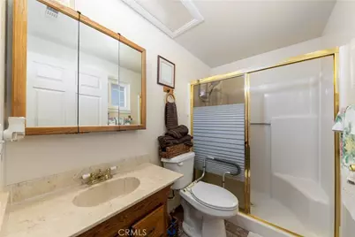 10675 Paramount Rd, Phelan, CA 92371 - Photo 23