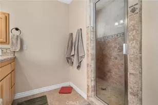 8289 Alta Mesa Rd, Oak Hills, CA 92344 - Photo 39