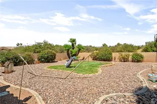 8289 Alta Mesa Rd, Oak Hills, CA 92344 - Photo 15