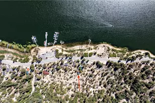 38532 N Shore Dr, Fawnskin, CA 92333 - Photo 11