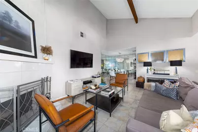 7301 Balboa Boulevard #8, Van Nuys, CA 91406 - Photo 3