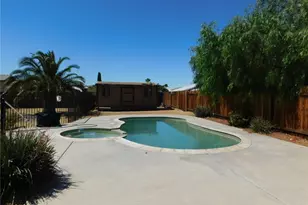 12720 Yorkshire Dr, Apple Valley, CA 92308 - Photo 5