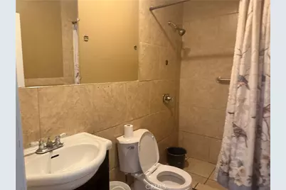 815 E 80th Street, Los Angeles, CA 90001 - Photo 13