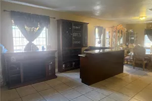 815 E 80th St, Los Angeles, CA 90001 - Photo 9