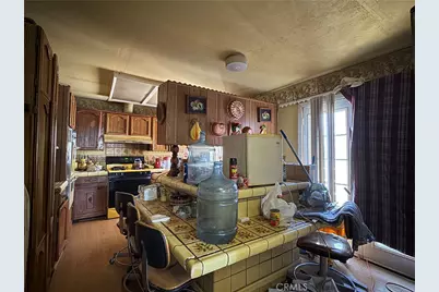 25330 Vancouver Avenue, Adelanto, CA 92301 - Photo 17