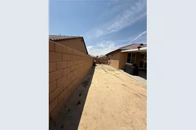 13229 Plaza Laredo Way, Victorville, CA 92395 - Photo 47