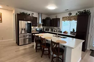 13229 Plaza Laredo Way, Victorville, CA 92395 - Photo 15