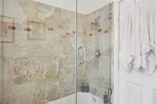 2025 W Vernon Ave, Los Angeles, CA 90062 - Photo 17