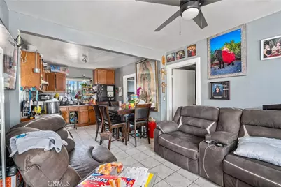 439 W 76th Street, Los Angeles, CA 90003 - Photo 17