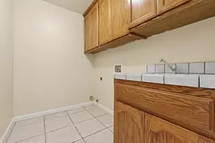 17895 Cumberland Way, Victorville, CA 92395 - Photo 21