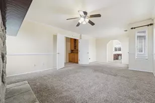 17895 Cumberland Way, Victorville, CA 92395 - Photo 27