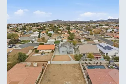 17895 Cumberland Way, Victorville, CA 92395 - Photo 7