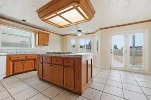 17895 Cumberland Way, Victorville, CA 92395 - Photo 19