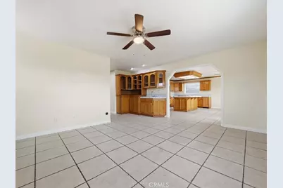 17895 Cumberland Way, Victorville, CA 92395 - Photo 13