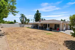 5651 Magnolia Ave, Rialto, CA 92377 - Photo 23