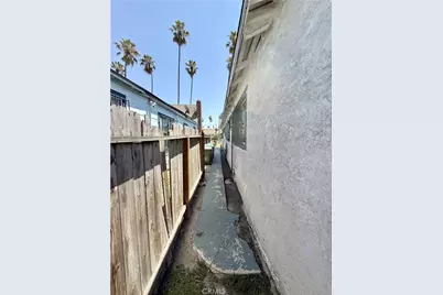 5167 S Gramercy Place, Los Angeles, CA 90062 - Photo 21