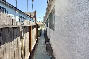 5167 S Gramercy Pl, Los Angeles, CA 90062 - Photo 21