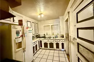 5167 S Gramercy Pl, Los Angeles, CA 90062 - Photo 7