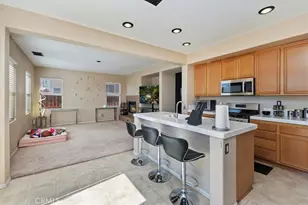 15165 Bluffside Ln, Victorville, CA 92394 - Photo 13