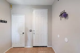 15165 Bluffside Ln, Victorville, CA 92394 - Photo 5