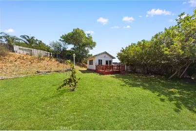 10945 Trenmar Ln, Bloomington, CA 92316 - Photo 33