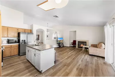 10945 Trenmar Ln, Bloomington, CA 92316 - Photo 13