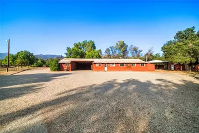 1449 E Bennett Avenue, Glendora, CA 91741 - Photo 17