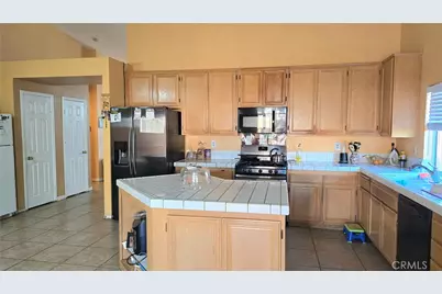 15227 Flagstaff Street, Victorville, CA 92394 - Photo 27