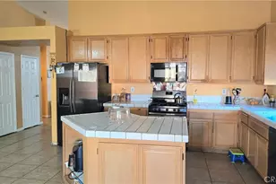 15227 Flagstaff St, Victorville, CA 92394 - Photo 27