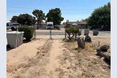 9922 Victor Avenue, Hesperia, CA 92345 - Photo 7