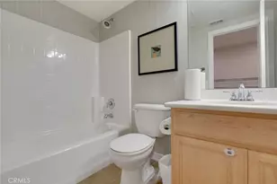 15723 Parkhouse Dr, Fontana, CA 92336 - Photo 23