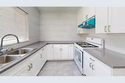 741 E McKinley Avenue, Pomona, CA 91767 - Photo 5