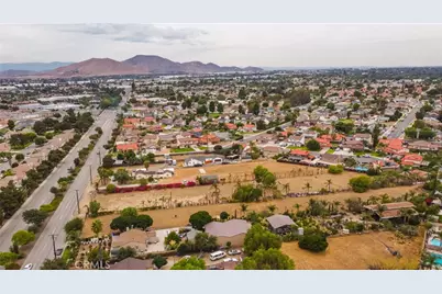 778 Bloomington Avenue, Bloomington, CA 92316 - Photo 13