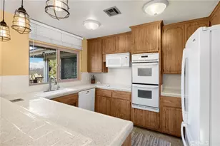 5495 Summit Dr, Wrightwood, CA 92397 - Photo 17