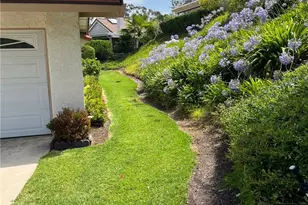 5149 Miembro, Laguna Woods, CA 92637 - Photo 3