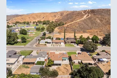 1417 W Marshall Boulevard, San Bernardino, CA 92405 - Photo 29