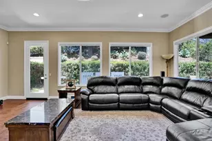 2125 Ridgeview Terrace Dr, Long Beach, CA 90755 - Photo 19