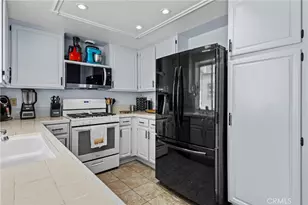 671 Zinnia St, Hemet, CA 92545 - Photo 9