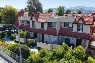 27669 Ironstone Dr, Canyon Country, CA 91387 - Photo 3