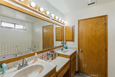 16226 Brookfield Drive, Victorville, CA 92394 - Photo 27