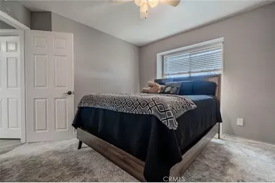 18106 Carob Street, Hesperia, CA 92345 - Photo 33