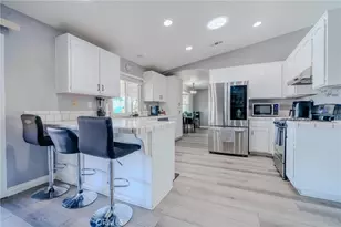 18106 Carob St, Hesperia, CA 92345 - Photo 15