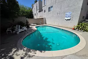 9146 Tobias Ave, Panorama City, CA 91402 - Photo 25